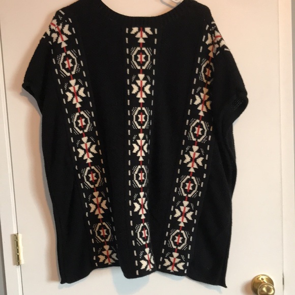 CALIFORNIA MOONRISE Women’s Knit Poncho - Picture 4 of 5